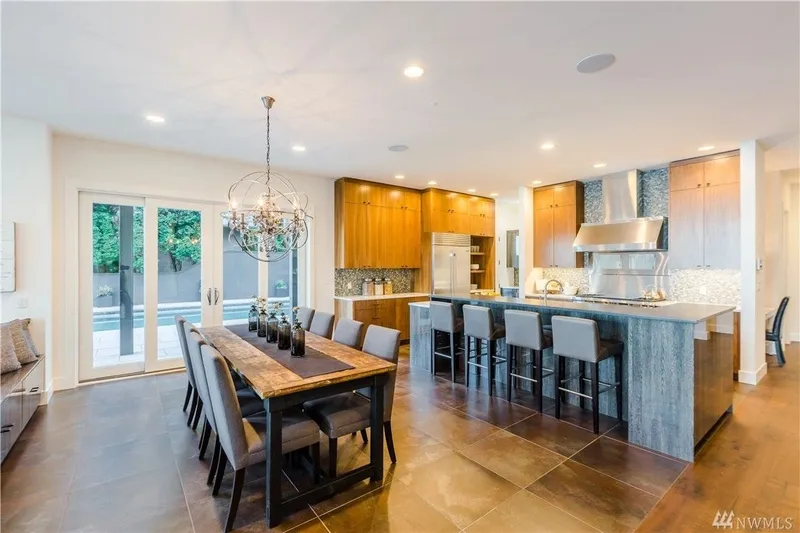 Lake Washington, Madrona: Kitchen and dining area with lake-facing windows