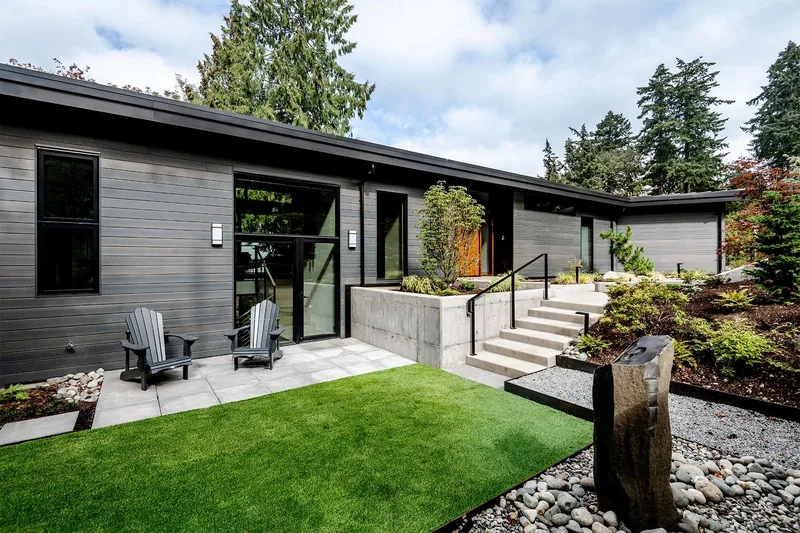 Mercer Island, indoor-outdoor: Front courtyard and garden steps