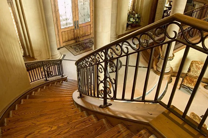 Mercer Island waterfront: View down the staircase toward the front door