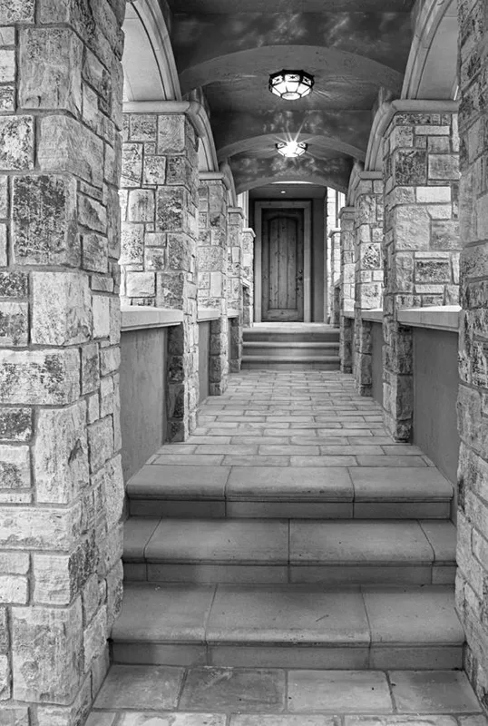 Mercer Island waterfront: Black-and-white view through the stone arcade