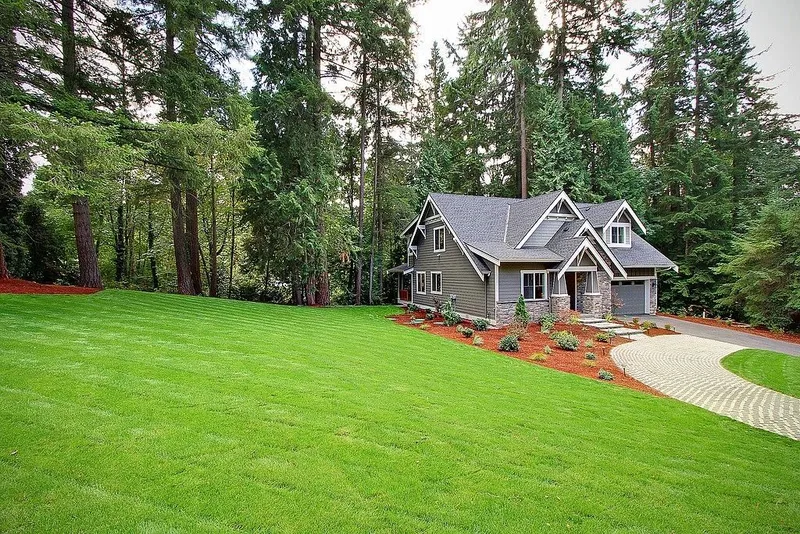 Redmond: Elevated view of the home and lawn
