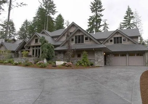 Woodinville Craftsman: Front approach and garage wing of the Craftsman home